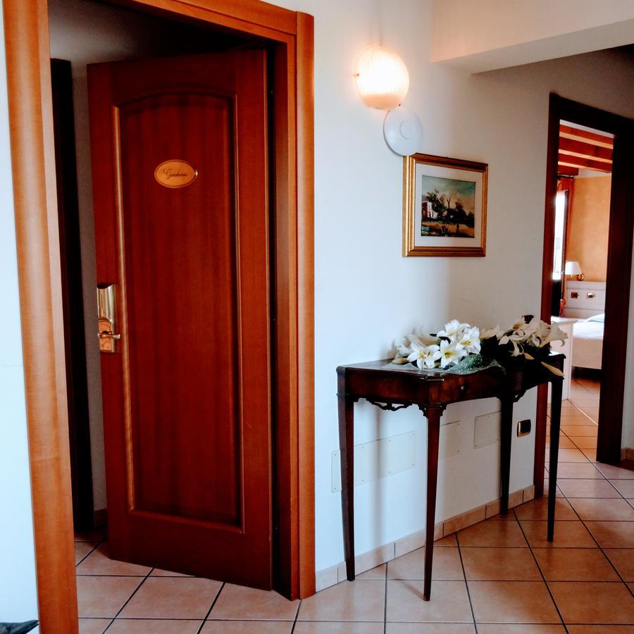 Residenza Il Giglio Bed and Breakfast Mozzecane Eksteriør billede